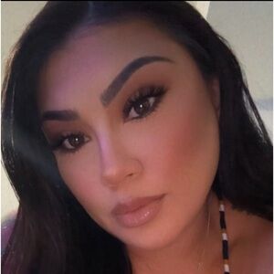 Meet your Posher, Mariela